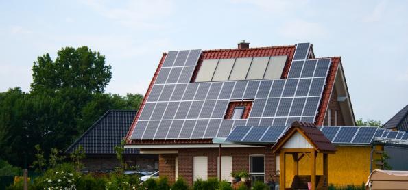 Energia solar no BR gera benefícios econômicos: R$1,5 bi ao ano  