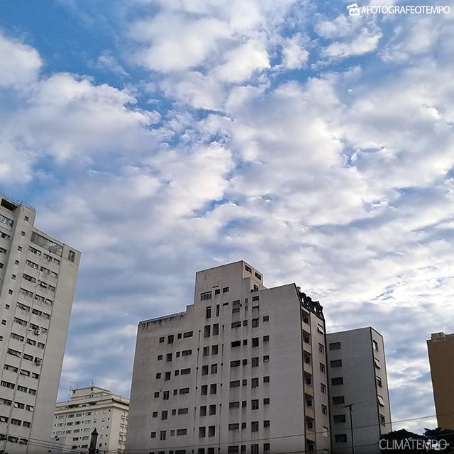 SP_SãoPaulo_PaulaSoares_15032018_amanhecer_sol_nuvens