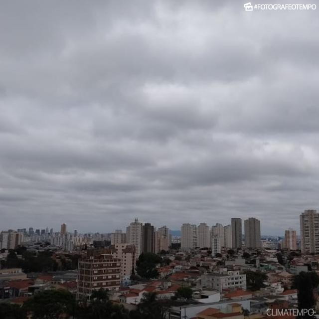 SP_São-Paulo-por-Angela-Ruiz-12-10-18-muitas-nuvens_3