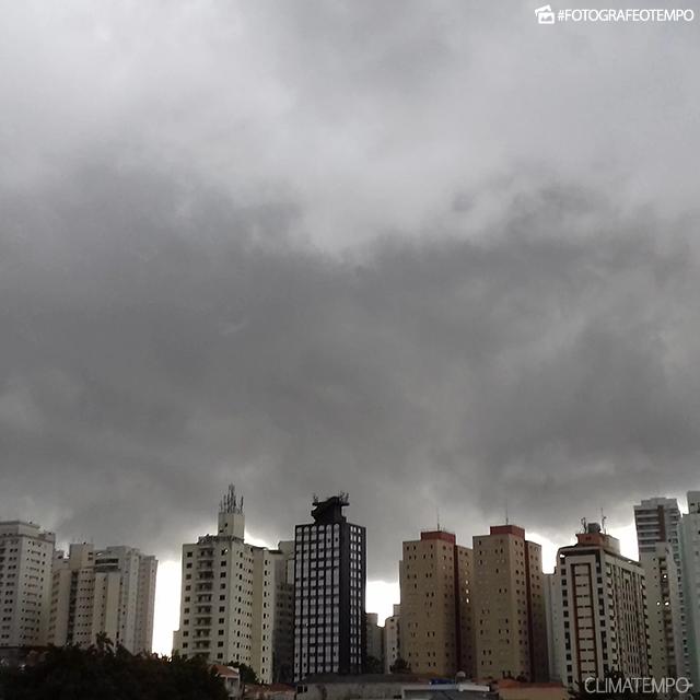 SP_São-Paulo-por-Philippe-Peinhopf-de-Paula-12-2-19-nublado