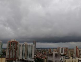 ES_Vila Velha por Lucas Nunes 27-12-18 temporal