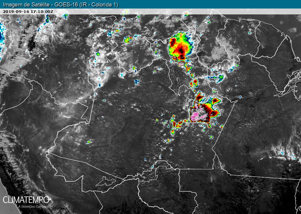 Tempestade atingiu Manaus (AM) nesta segunda-feira (16/09)