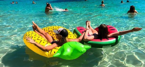 10 destinos internacionais para viajar com os amigos