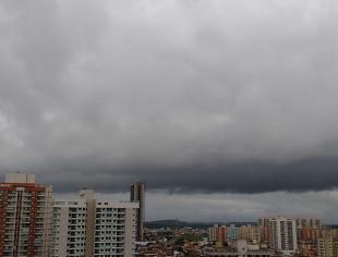 ES_Vila-Velha-por-Lucas-Nunes-27-12-18-temporal