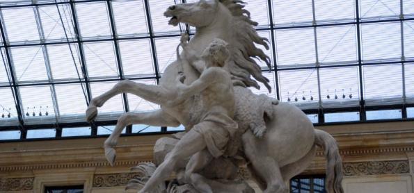 Louvre com crianças: 5 dicas para tornar a visita dos pequenos ainda mais especial
