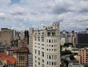 SP_São Paulo por André C. 12-12-19 muitas nuvens