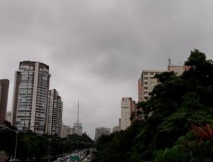 SP_São-Paulo-por-Angela-Ruiz-12-2-2020-dia-nublado