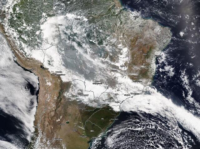 Muita chuva em áreas de SP, RJ, MG, MT, AM e AC