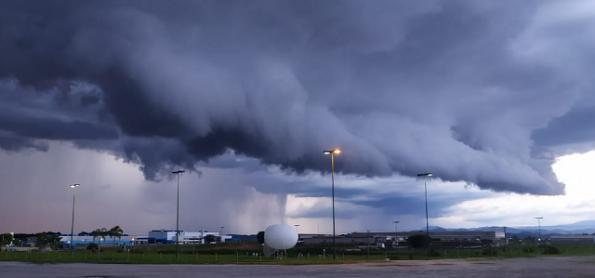 A beleza das nuvens de temporal