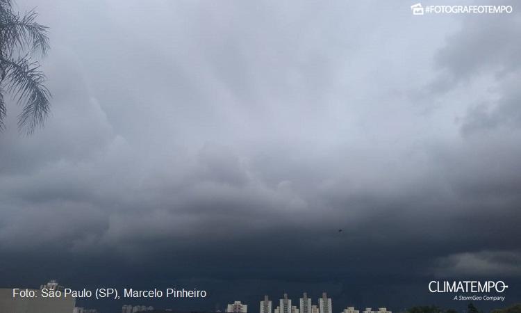 São Paulo (SP), por Marcelo Pinheiro: temporal à vista São Paulo (SP), por Marcelo Pinheiro: temporal à vista