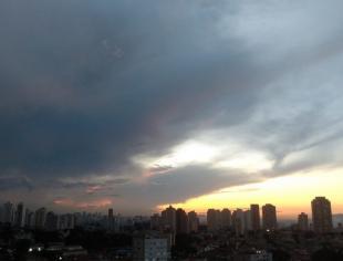SP_São Paulo por Angela Ruiz - 11-3-2021 - nuvens carregadas_post_1