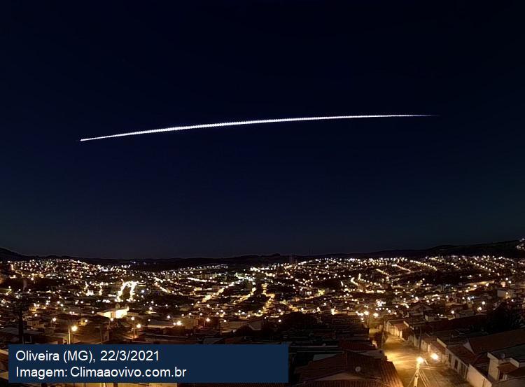 Imagem: meteoro no céu de Oliveira (MG), em 22/32021 / CLimaaovivo