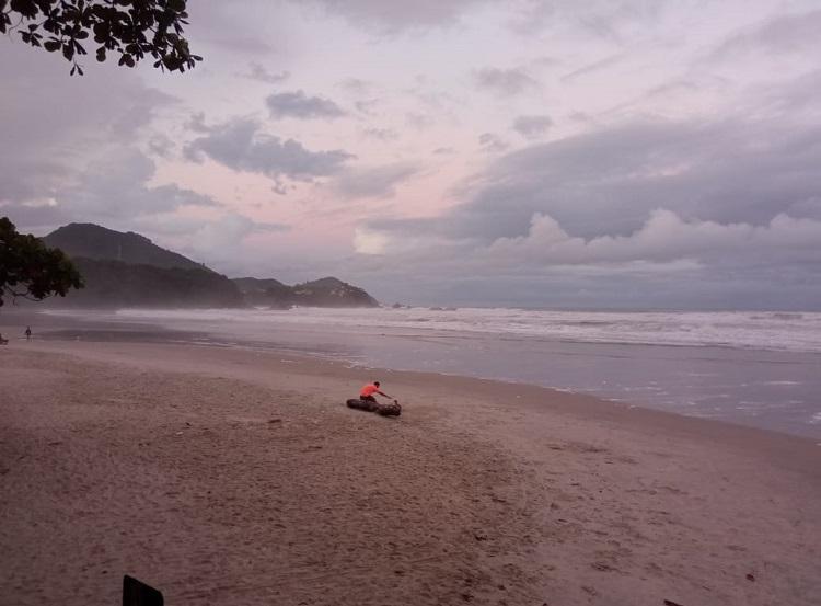 Bom Dia Brasil, Frente fria provoca chuva na Bahia e no Espírito Santo. Em  São Paulo pode garoar