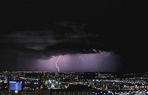 Em 24 horas, Brasília registra chuva seis vezes acima da média