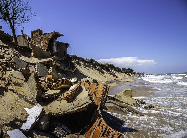 Foto: Atafona (RJ), é uma das regiões brasileira que sente a elevação do nível do mar