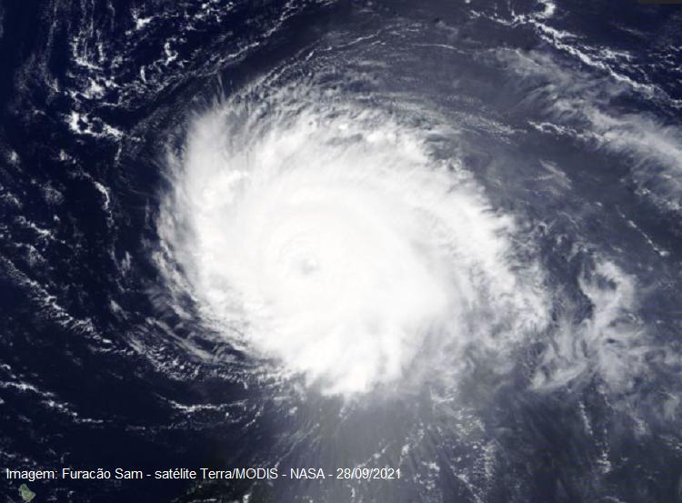 Imagem: Furacão Sam em 28-9-2021 (NASA)