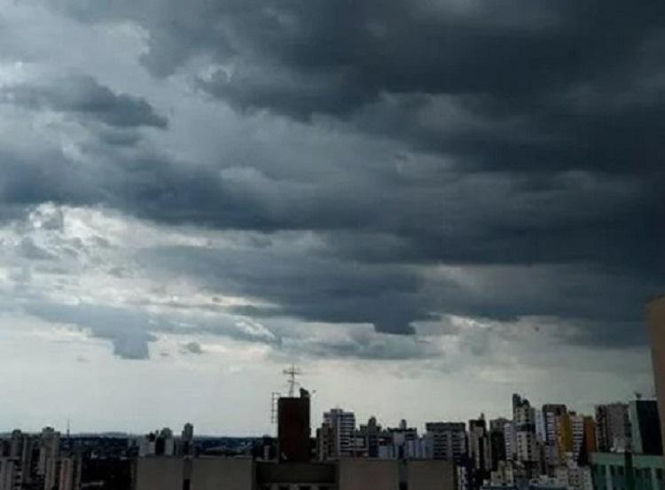 Foto: Londrina (PR), por André C.