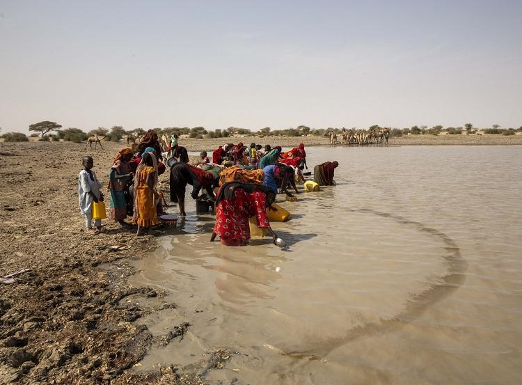 Foto: Apenas 0,5% da água disponível no planeta é própria para consumo humano (iStock)