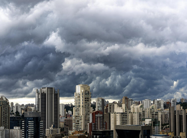Grande SP com ar abafado e risco de temporais nos próximos dias