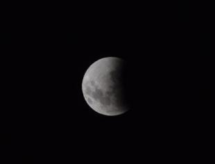 Eclipse lunar _parcial _Marcos Pristo_2022-05-15 at 22.04.39_capa