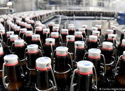 Aumento nos custos de produção e problemas de logística podem levar a dificuldades para engarrafar cerveja no país