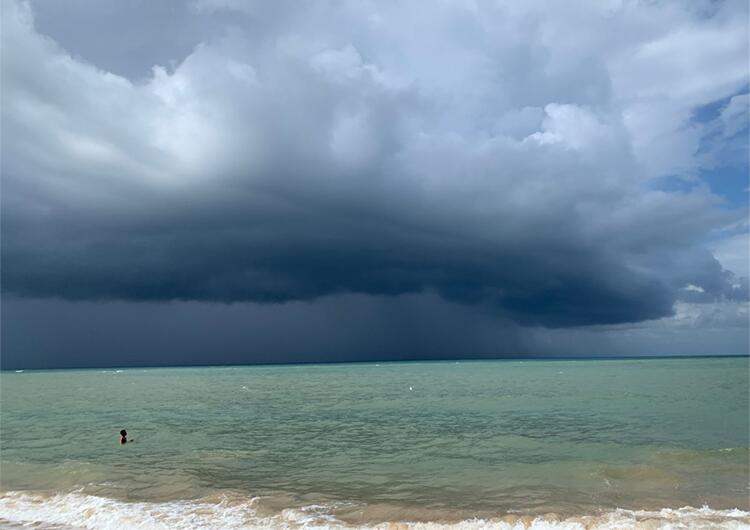 Ondas de leste provocam 300 mm de chuva nas capitais do Nordeste