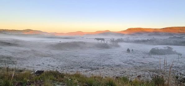 Primavera começa com geada no Sul
