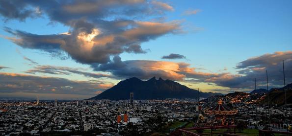 Monterrey, México, enfrenta falta de água e calor de 35°C