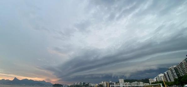 Rio de Janeiro registra mais de 100 mm em menos de 24h