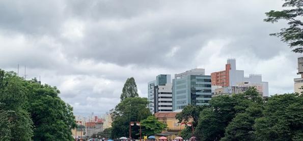 Último fim de semana de primavera com frio e chuva em SP