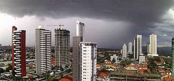 Sol predomina no Sul, mas ZCAS ainda provoca muita chuva no país
