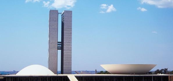 Brasília enfrenta 20 dias de seca e frio nas madrugadas