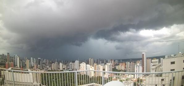 Calor aumenta no Sul e ZCAS provoca mais chuva