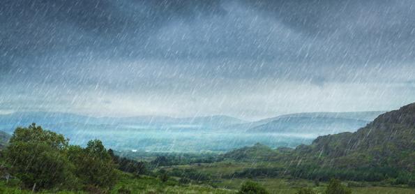 ZCAS gera chuva intensa sobre o Centro-norte do país