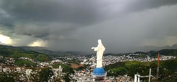 Risco de chuva forte aumenta no Sudeste e Nordeste