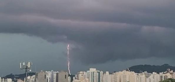 Terça-feira de carnaval com temporais de Norte a Sul do Brasil