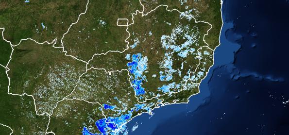 Nevoeiro na Grande Curitiba agora e com chuva no final de semana