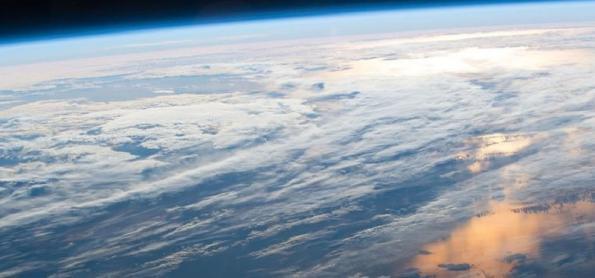Camada de ozônio planetária se recupera lentamente
