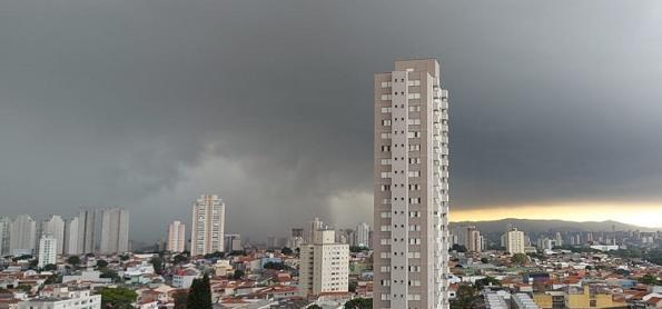 Temporais ganham força no estado de São Paulo