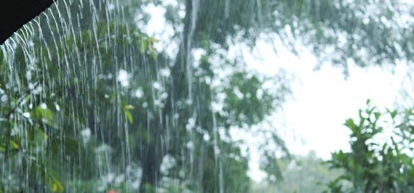 Muito calor na maior parte do Brasil e chuva volumosa no Sul