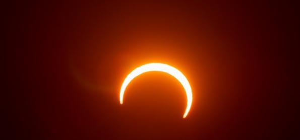 Como proteger os olhos para ver o eclipse solar