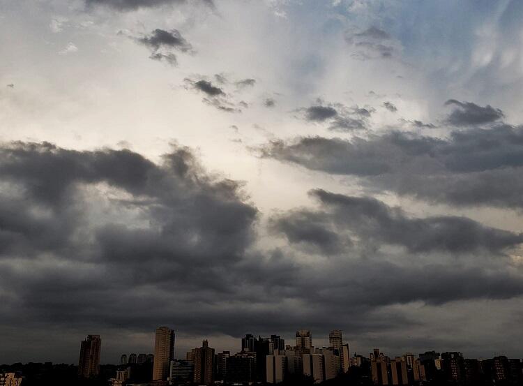 Previsão do tempo: Temperaturas em queda e chuva nesta quarta-feira (10)