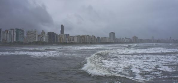 ALERTA: volume de chuva aumenta no litoral de São Paulo