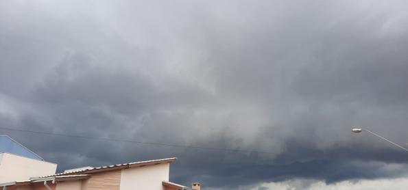 Sexta-feira com muita chuva no Brasil