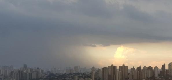 São Paulo pode ter chuva forte e recorde calor nesta quarta