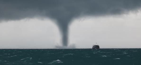 Diferenças entre tornado e tromba d água: O caso da Sicília