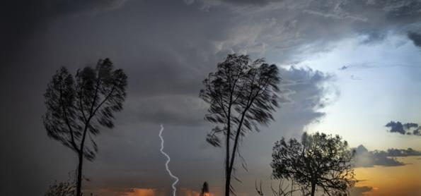 Perigo: primeira frente fria de agosto provoca temporais no RS