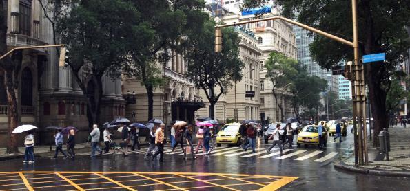 Chuva no Rio de Janeiro persistirá até segunda-feira