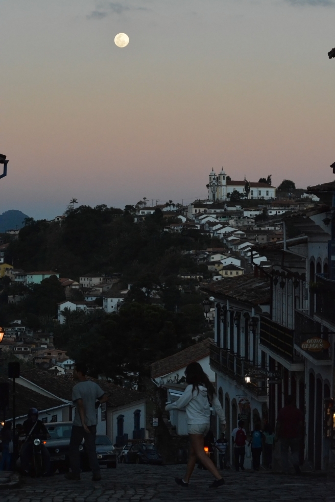 Ouro Preto sob Lua Cheia