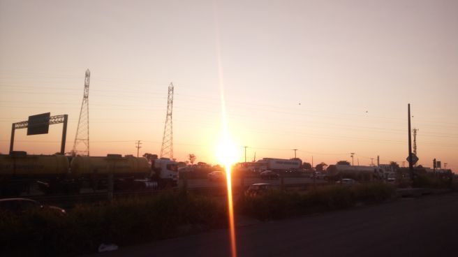 Sol nascente em Sumaré- SP.